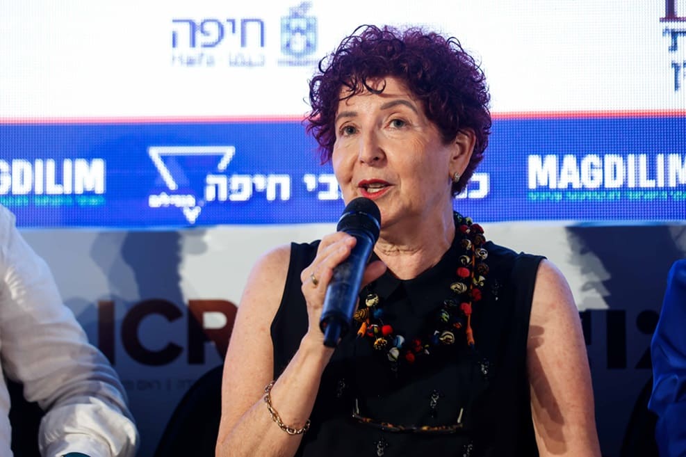 אורנה מור בכנס הנדל"ן השנתי של אתר מגדילים // צילום: דרור סיתהכל
