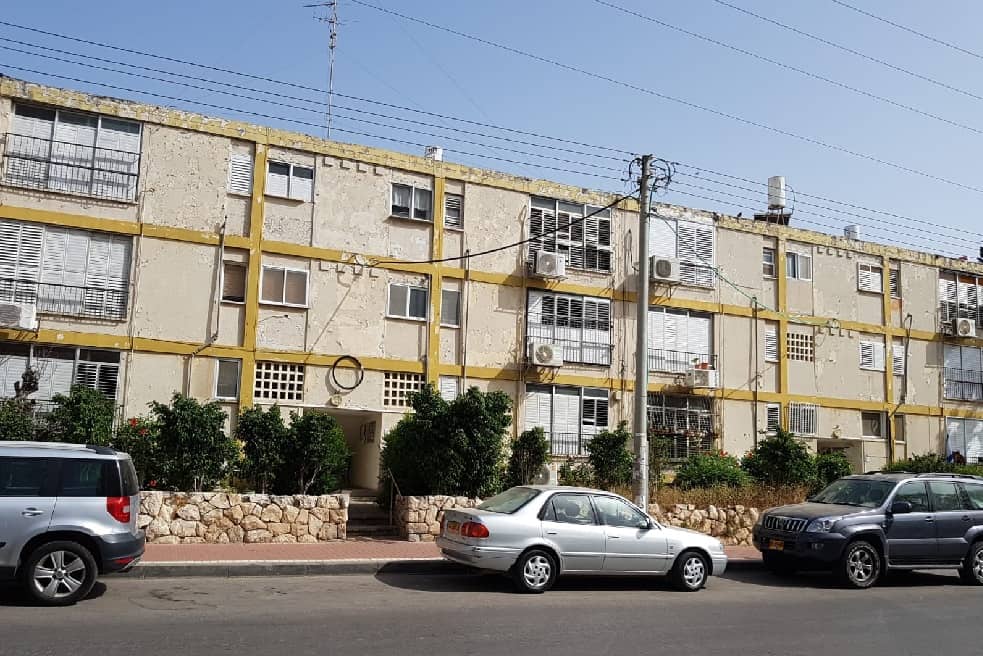 הבניינים הישנים בעיר // אוסף עצמי