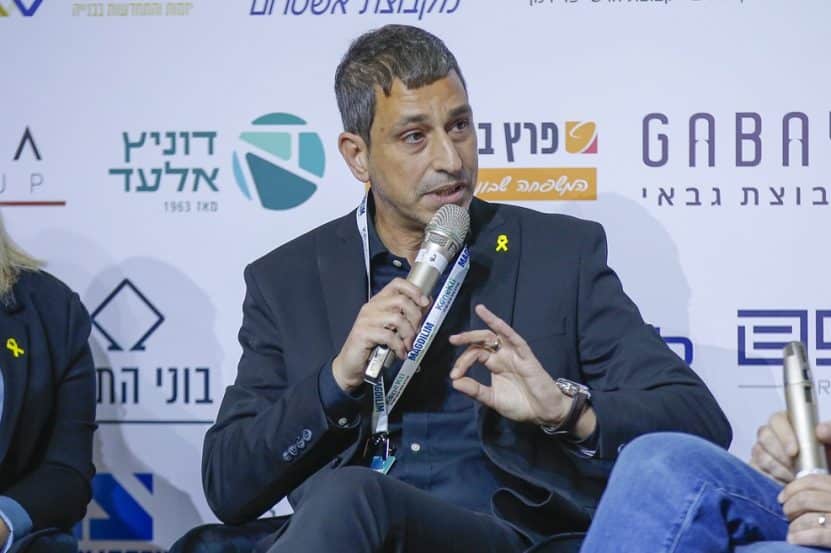 יקי בן חיים בכנס הבמה המרכזית // צילום:  דרור סיתהכל
