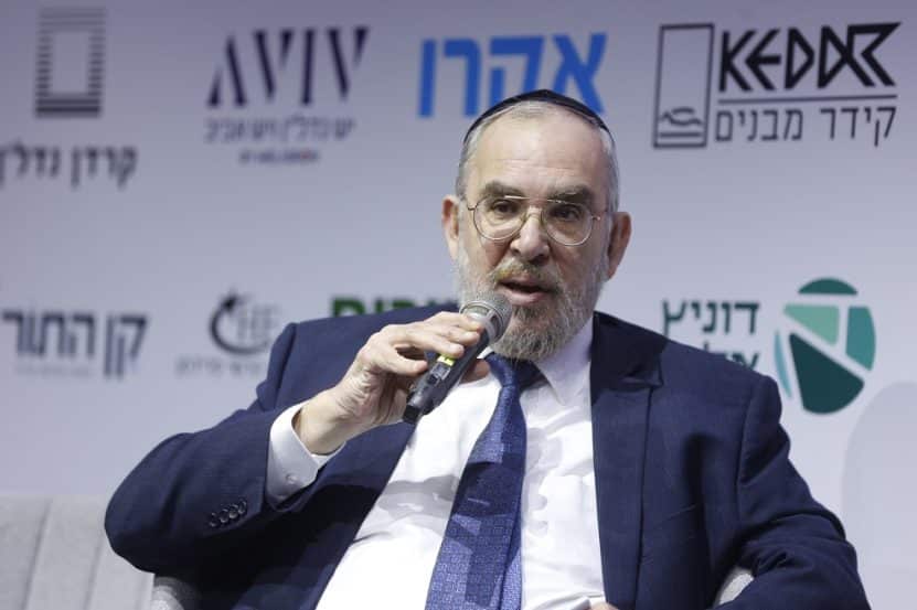 ח"כ יעקב אשר בכנס הבמה המרכזית במגדילים // צילום: דרור סיתהכל