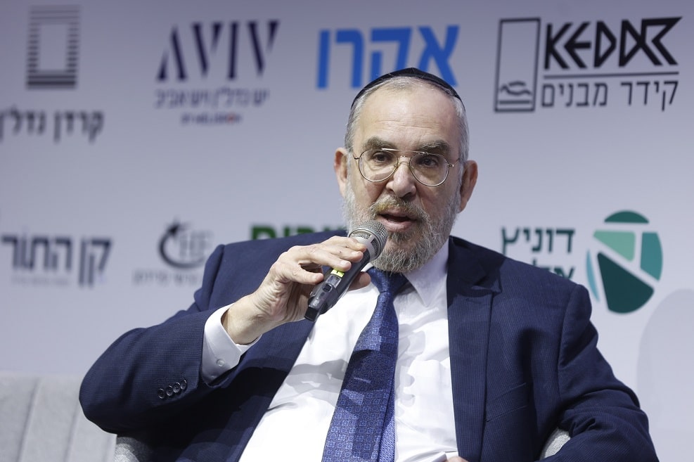 ח"כ יעקב אשר בכנס הבמה המרכזית במגדילים // צילום: דרור סיתהכל