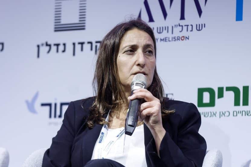 סיגל חורש בכנס הבמה המרכזית // צילום: דרור סיתהכל