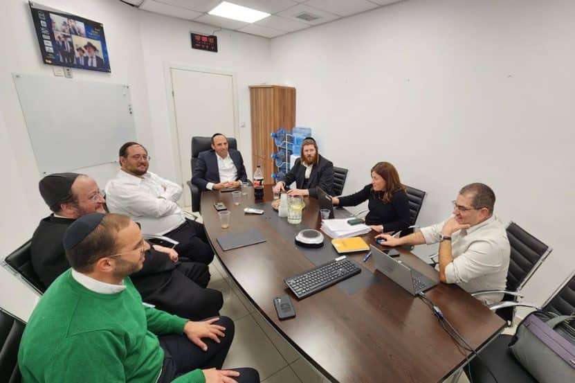 פגישת ראש העיר והיזמים // צילום: דוברות עיריית בית שמש