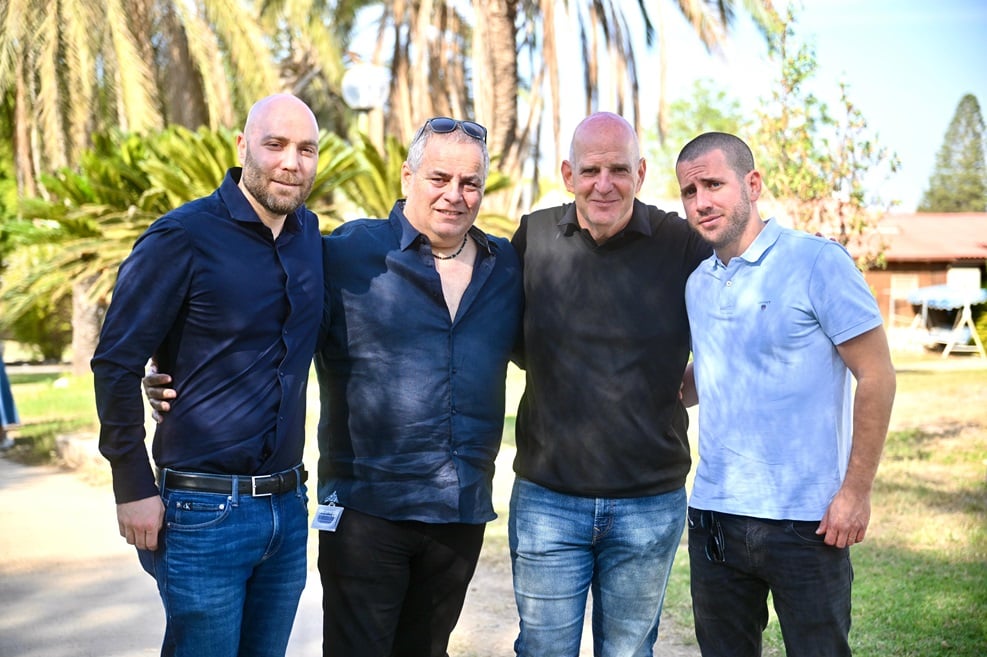 מימין: ניר ארקין, אורי אפשטיין, ישי צדוק ותומר כץ // צילום: אלעד גוטמן