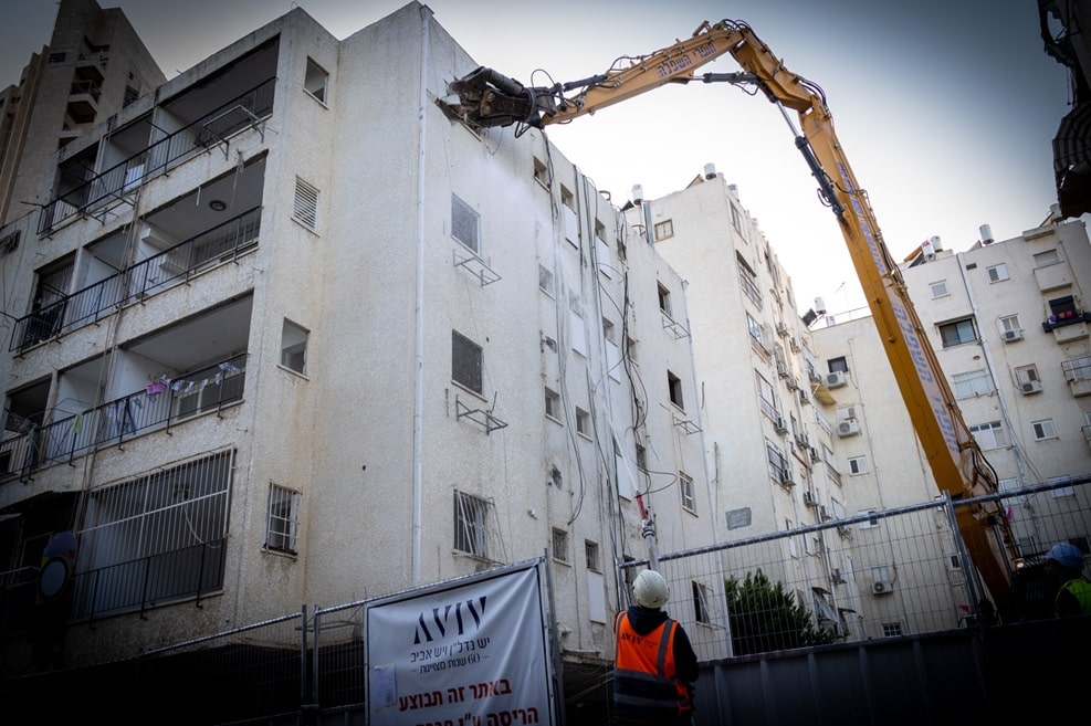 הריסה בחפץ חיים בנחלת יצחק בתל אביב // צילום: רונן אטדגי