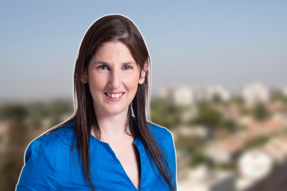 גל לחמי // צילום: רז רוגובסקי | Depositphotos