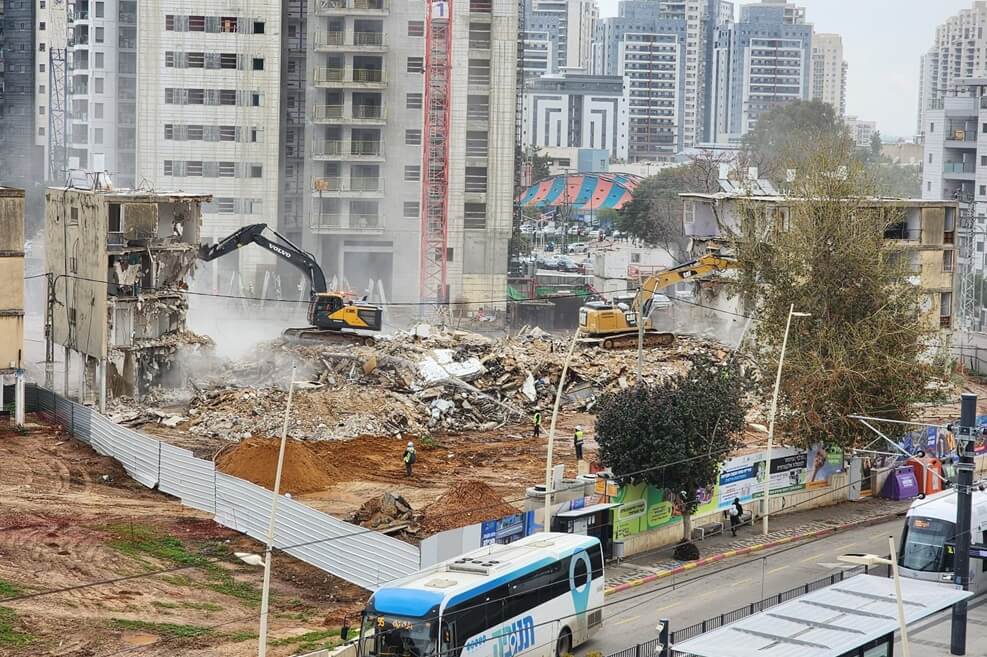 אירוע ההריסה בפתח תקווה // צילום באדיבות החברה