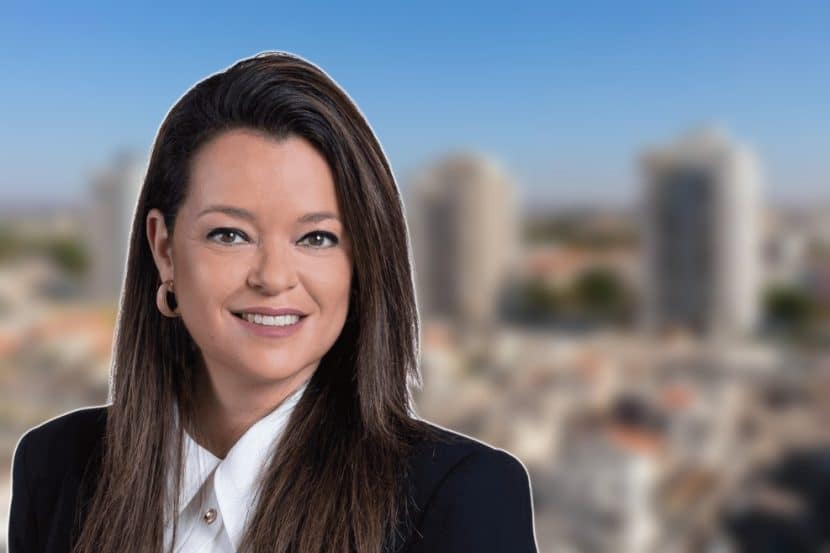 ענבל דוד // צילום: רז רוגובסקי | Depositphotos