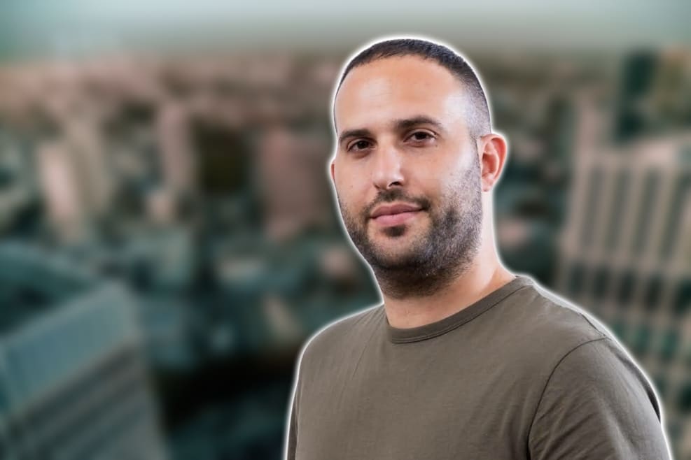 גל רביבו // צילום: דקל אבו | Depositphotos