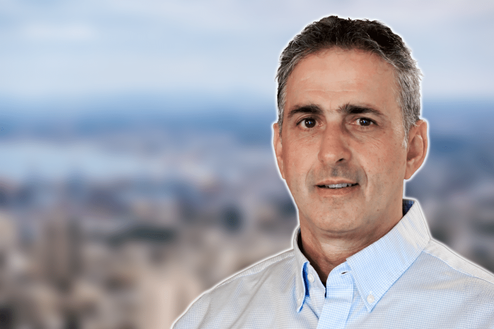 ניב אזרד // צילום: יח"צ אביב מליסרון | Depositphotos