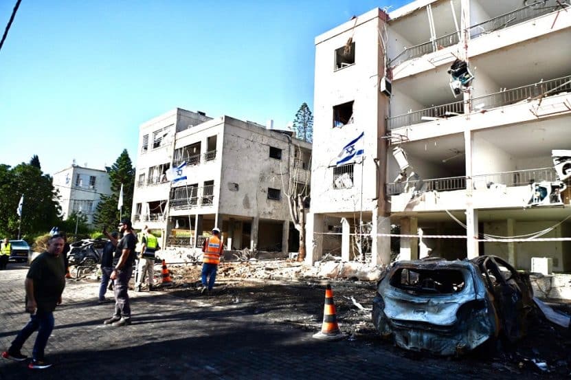 אילוסטרציה // פגיעת טילים בבנייני ישנים בעיר חיפה // צילום: דוברות עיריית חיפה