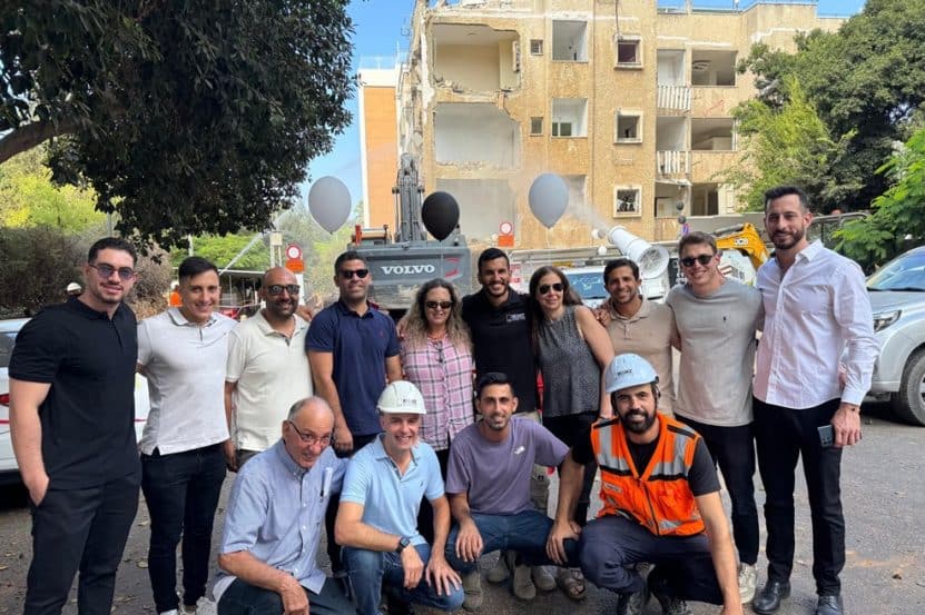 אירוע ההריסה // צילום: קידר מבנים