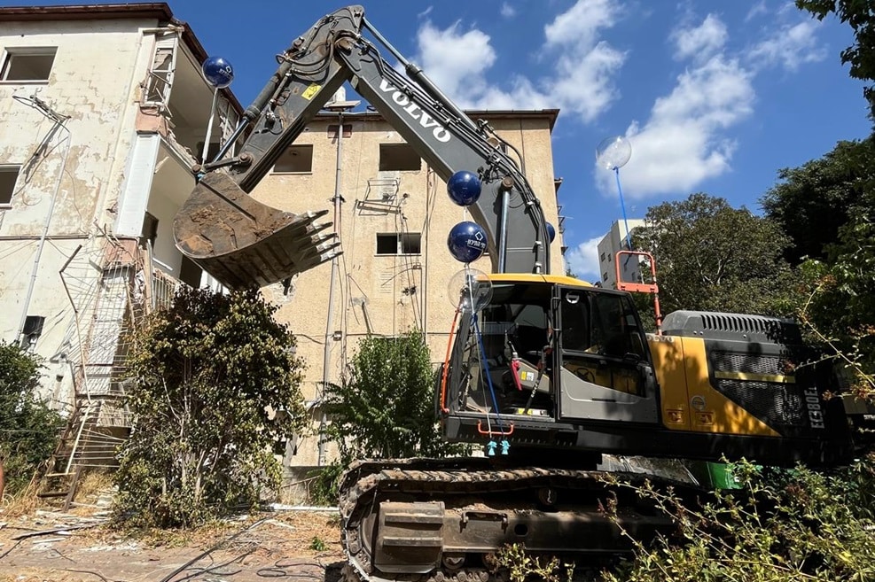 מתוך אירוע ההריסה של בוני התיכון בפתח תקווה // צילום: באדיבות חברת בוני התיכון