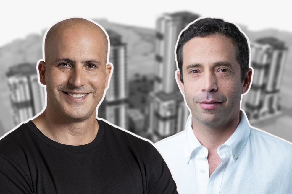 מימין: ראם רצון מחברת אב-גד // צילום: שי שחר | משמאל: יאיר זוהר מחברת E-WAVE // צילום: רז רוגובסקי