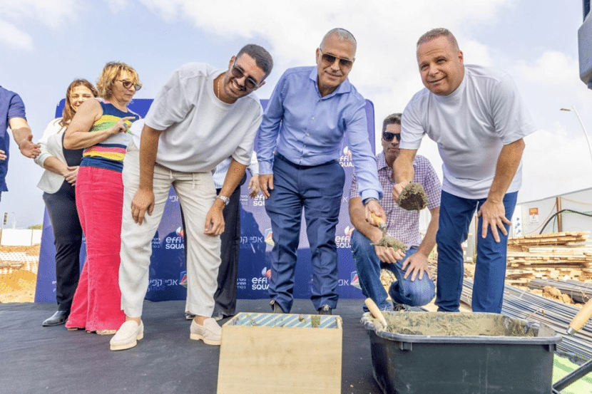 הנחת אבן פינה שכונת עיר היין אשקלון // צילום: סיון מטודי