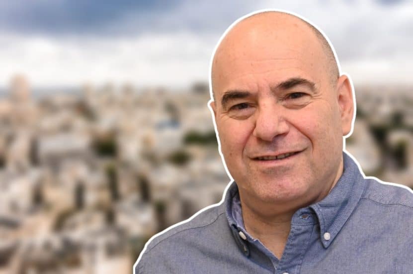 עומר יחימוביץ' // צילום: אולפני חובב | Depositphotos