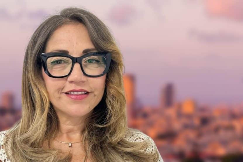ענת דהן // צילום: צילום עצמי | Depositphotos